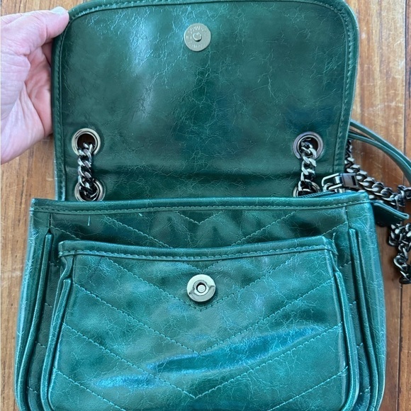 Urban Expressions Green Stitched Pattern with Chain Shoulder Strap - Picture 7 of 12